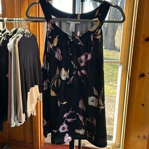 4/$16 White House Black Market Floral Tank Top L